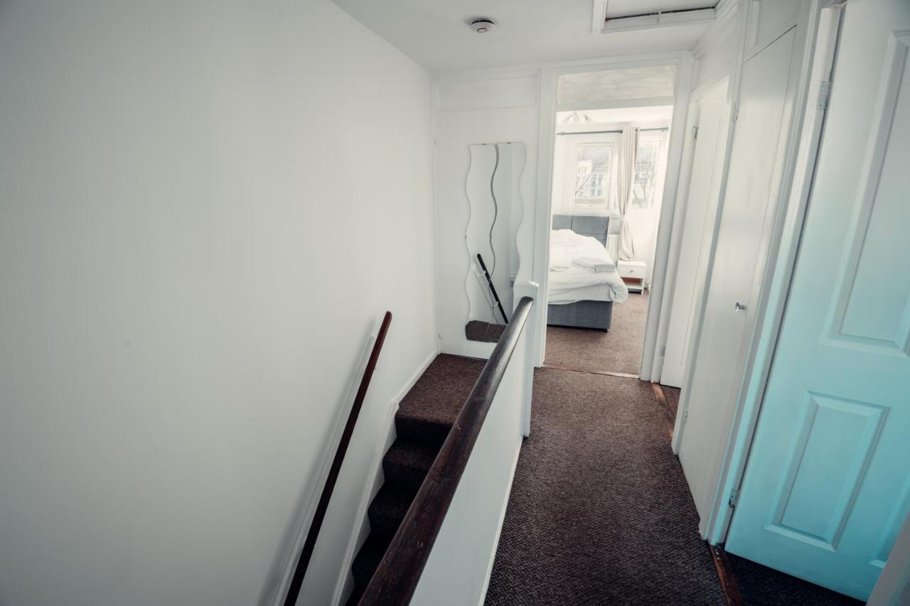 Comfy Home-Wood Green London Exterior photo